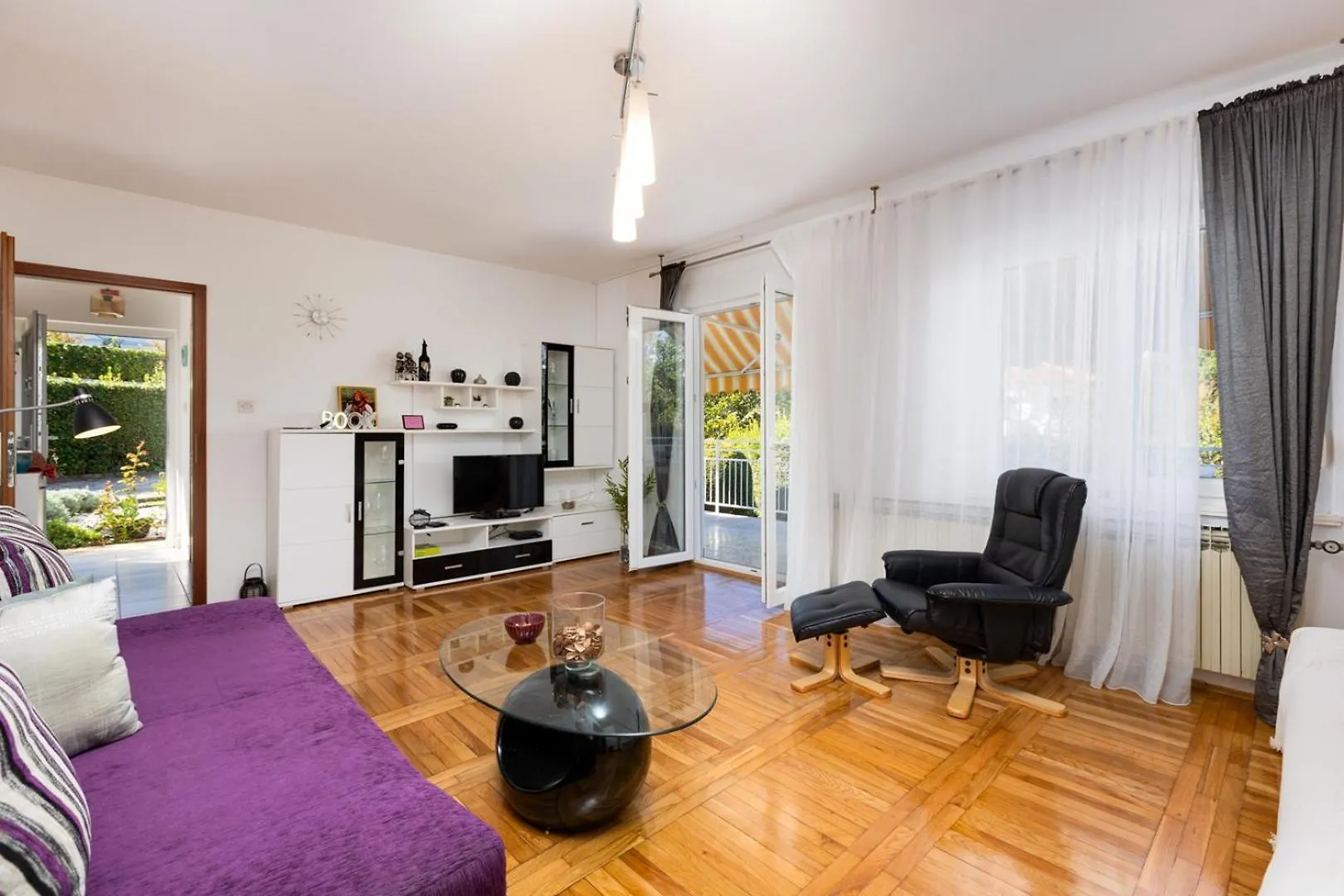 Apartment Zoric Malinska 0*,  Croacia